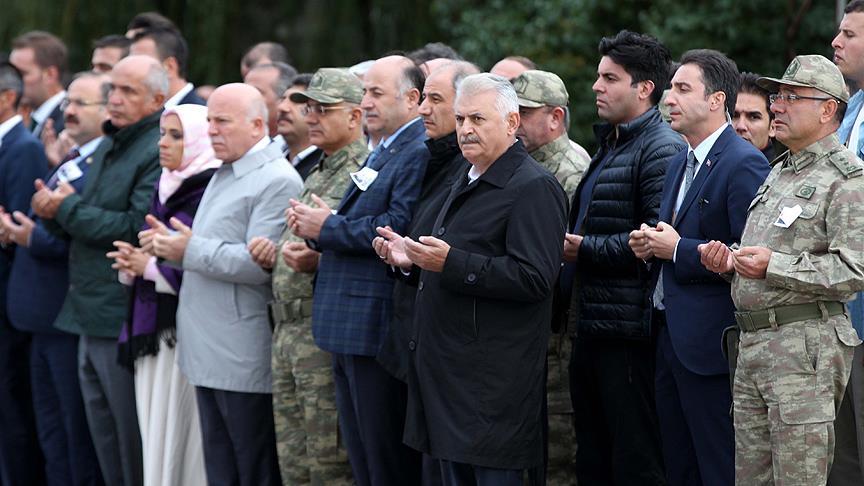 Yıldırım, şehit cenazesine katıldı!